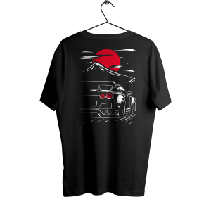 GTR ve Japon Güneşi Arka Baskı Tişört – Arabanı Değil, Ruhunu Giy